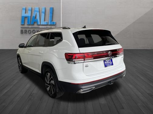 2024 Volkswagen Atlas 2.0T SE