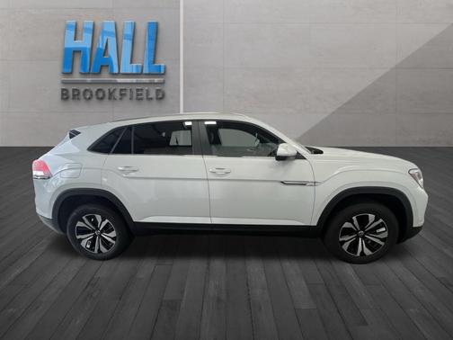 2026 Volkswagen Atlas Cross Sport 2.0T SE
