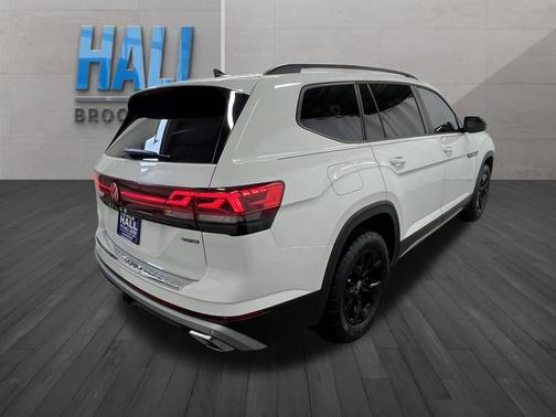 2024 Volkswagen Atlas 2.0T Peak Edition SE w/Technology