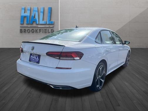 Pure White 2020 Volkswagen Passat 2.0T R-Line