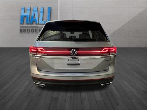 Silver Mist Metallic 2026 Volkswagen Atlas 2.0T SE