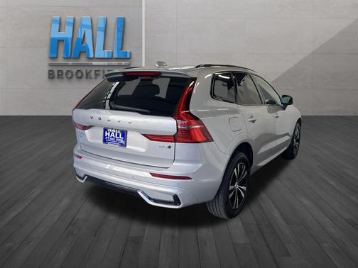 2024 Volvo XC60 B5 Core