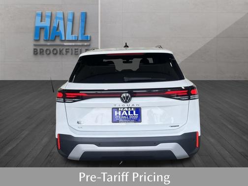 2025 Volkswagen Tiguan 2.0T SE