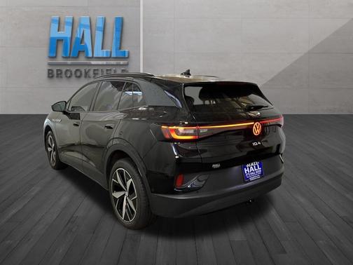 Deep Black Pearl Effect 2023 Volkswagen ID.4 Pro S