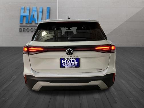Pure White 2026 Volkswagen Tiguan 2.0T S