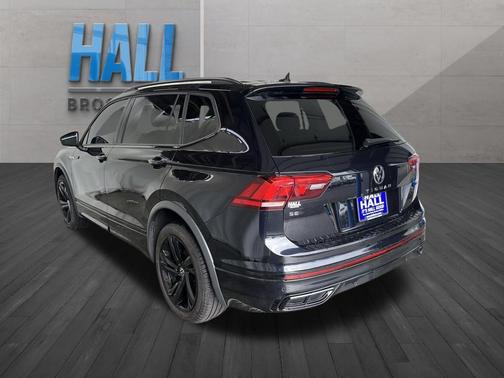 2023 Volkswagen Tiguan 2.0T SE R-Line Black