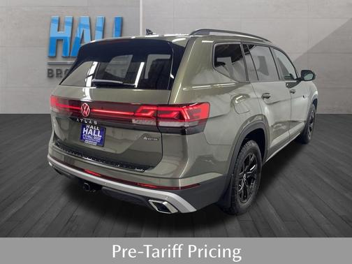 2025 Volkswagen Atlas 2.0T Peak Edition