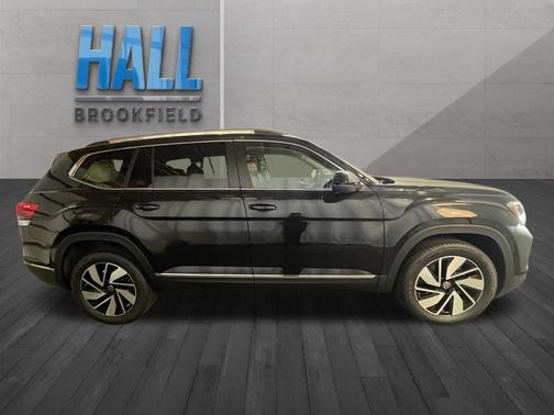 Deep Black Pearl 2026 Volkswagen Atlas 2.0T SEL