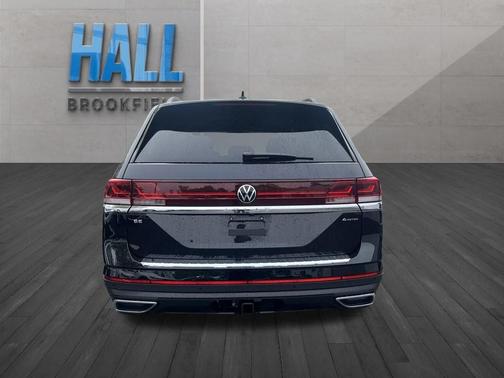 Deep Black Pearl Effect 2026 Volkswagen Atlas 2.0T SE w/Technology