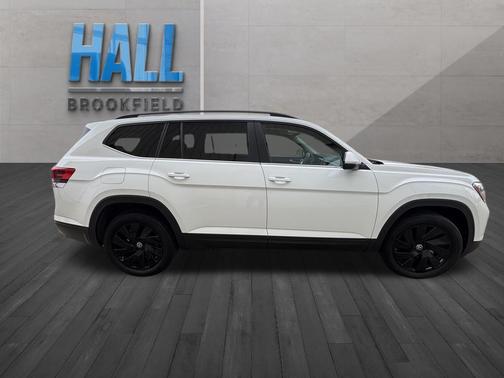 2024 Volkswagen Atlas 2.0T SE