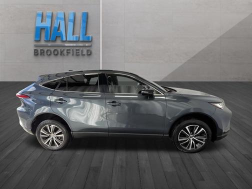 2023 Toyota Venza LE