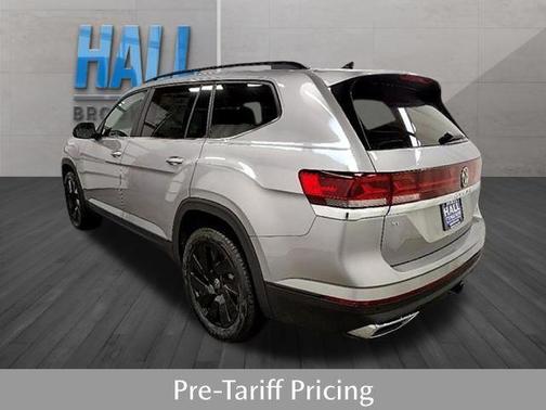 2025 Volkswagen Atlas 2.0T SE