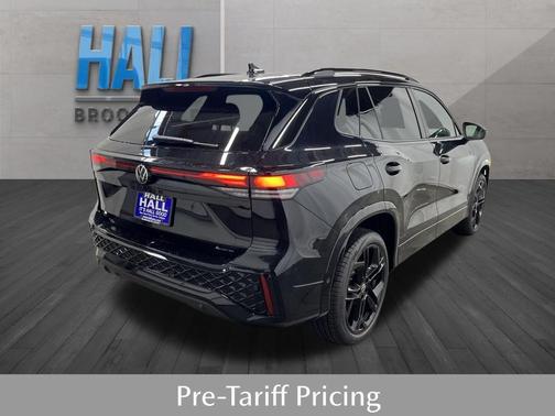2025 Volkswagen Tiguan 2.0T SE R-Line Black