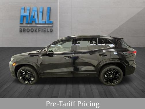 2025 Volkswagen Tiguan 2.0T SE R-Line Black