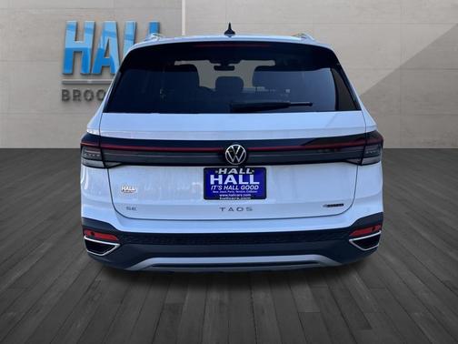 2025 Volkswagen Taos 1.5T SE
