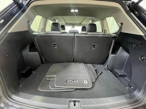 2024 Volkswagen Atlas 2.0T SE