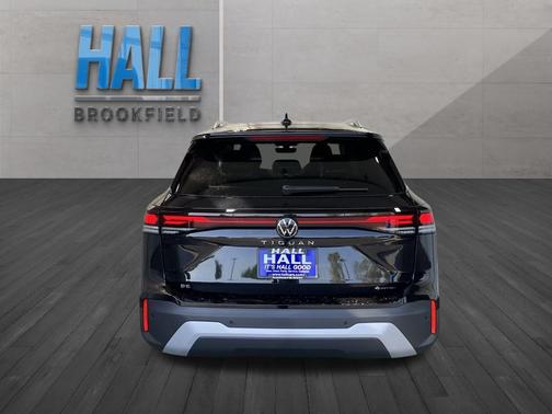 2025 Volkswagen Tiguan 2.0T SE