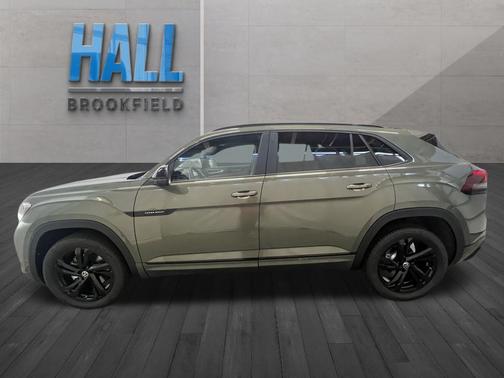 2026 Volkswagen Atlas Cross Sport 2.0T SEL R-Line Black