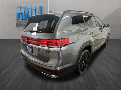 2024 Volkswagen Atlas 2.0T SE