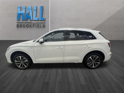 2023 Audi Q5 45 S line quattro Premium