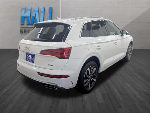 2023 Audi Q5 45 S line quattro Premium