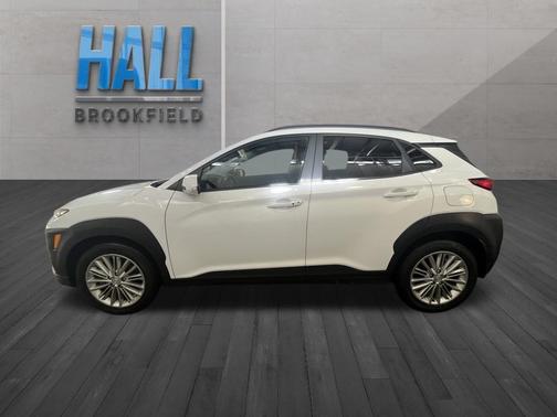 2021 Hyundai KONA SEL Plus