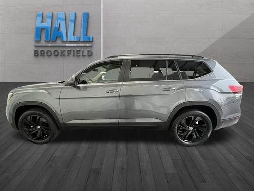 2022 Volkswagen Atlas 3.6L SE w/Technology