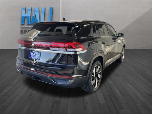 2026 Volkswagen Atlas Cross Sport 2.0T SE