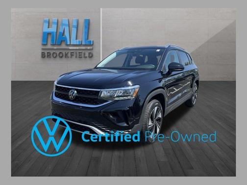 Deep Black Pearl Effect 2024 Volkswagen Taos 1.5T SE