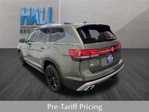 2025 Volkswagen Atlas 2.0T Peak Edition