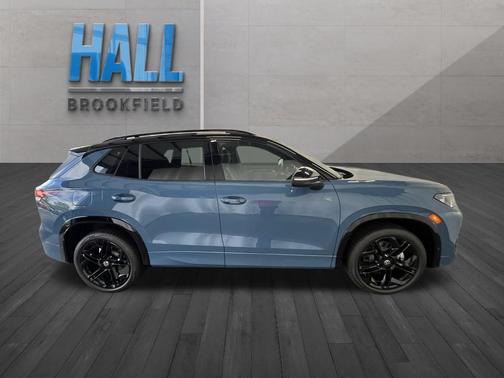 2025 Volkswagen Tiguan 2.0T SE R-Line Black