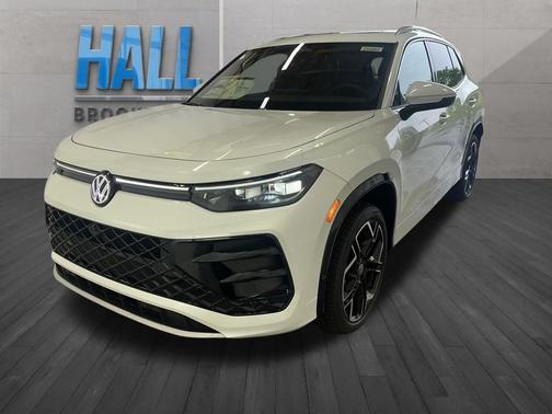 2025 Volkswagen Tiguan 2.0T SEL R-Line