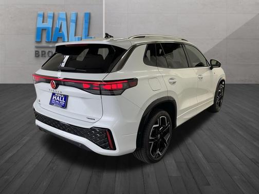 2025 Volkswagen Tiguan 2.0T SEL R-Line