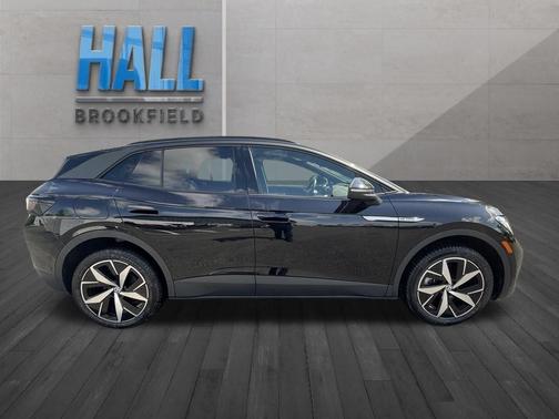Deep Black Pearl Effect 2023 Volkswagen ID.4 Pro S