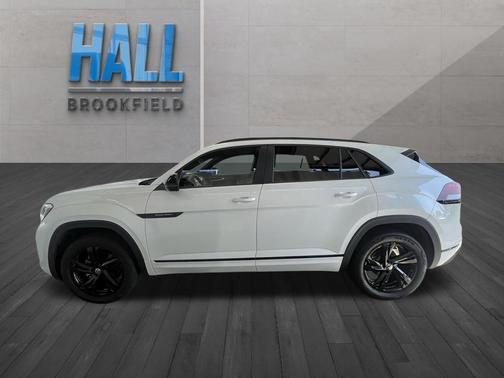 2025 Volkswagen Atlas Cross Sport 2.0T SEL R-Line Black