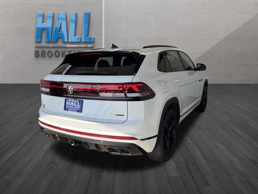 2025 Volkswagen Atlas Cross Sport 2.0T SEL R-Line Black