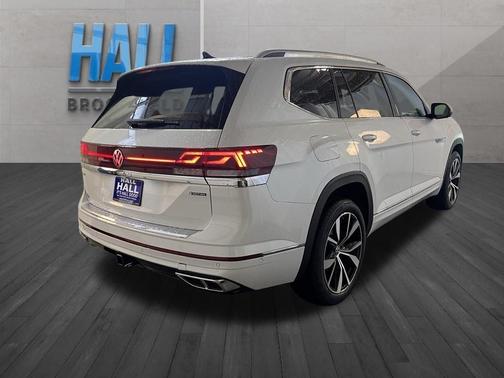 Opal White Pearl 2026 Volkswagen Atlas 2.0T SEL Premium R-Line