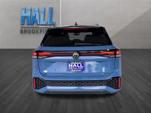 2025 Volkswagen Tiguan 2.0T SE R-Line Black