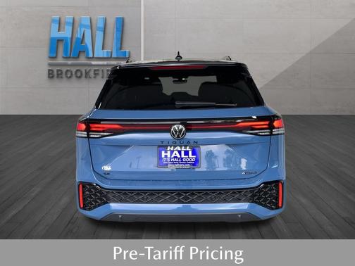 2025 Volkswagen Tiguan 2.0T SE R-Line Black