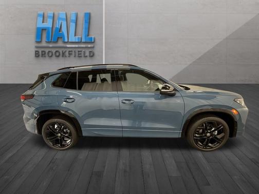 2025 Volkswagen Tiguan 2.0T SE R-Line Black