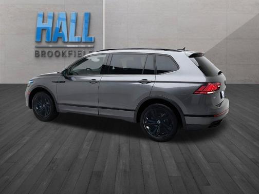 Platinum Gray Metallic 2024 Volkswagen Tiguan 2.0T SE R-Line Black
