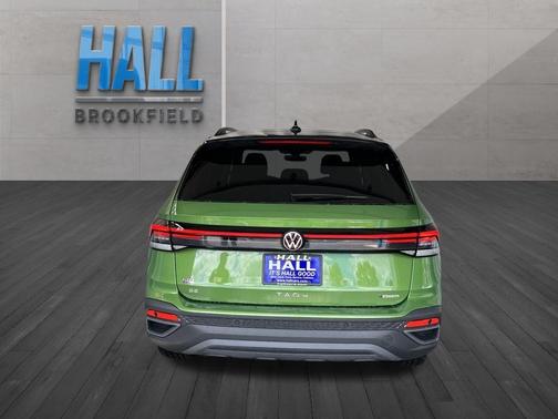 2025 Volkswagen Taos 1.5T SE Black