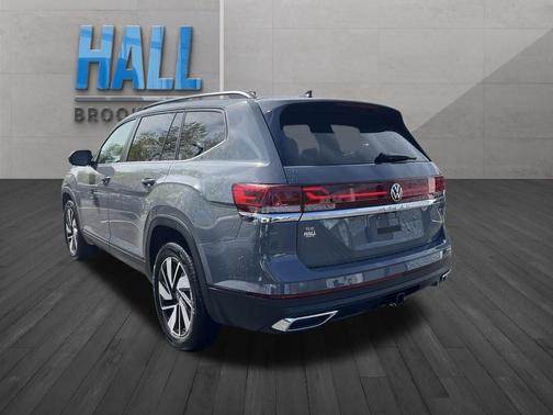 Pure Gray 2026 Volkswagen Atlas 2.0T SE W/TECHNOLOGY