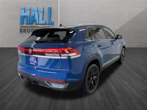 2025 Volkswagen Atlas Cross Sport 2.0T SE w/Technology