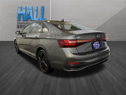 Platinum Gray Metallic 2025 Volkswagen Jetta 1.5T SE