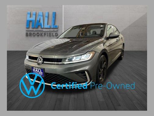 Platinum Gray Metallic 2025 Volkswagen Jetta 1.5T SE