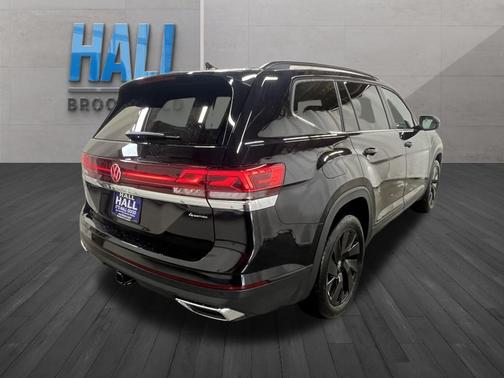 2025 Volkswagen Atlas 2.0T SE