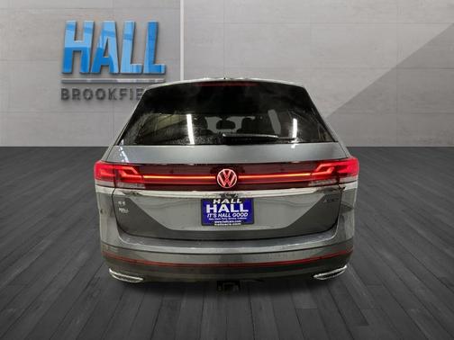 2025 Volkswagen Atlas 2.0T SE