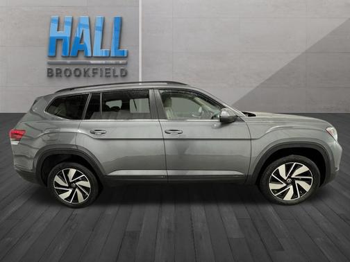 2025 Volkswagen Atlas 2.0T SE
