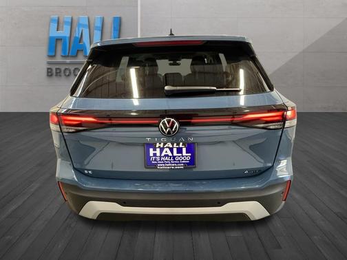 2025 Volkswagen Tiguan 2.0T SE